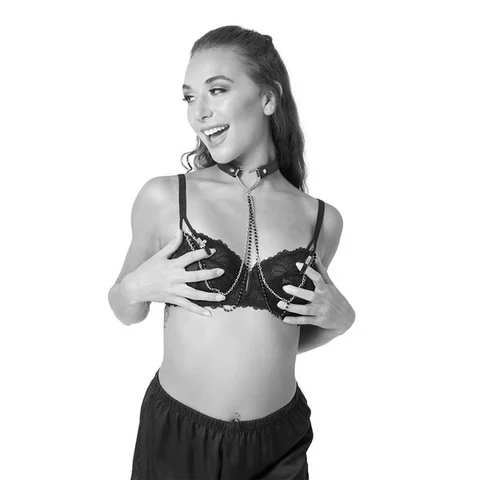 Amor Collar with Nipple Chains and Clamps by Sex & Mischief - Image 5