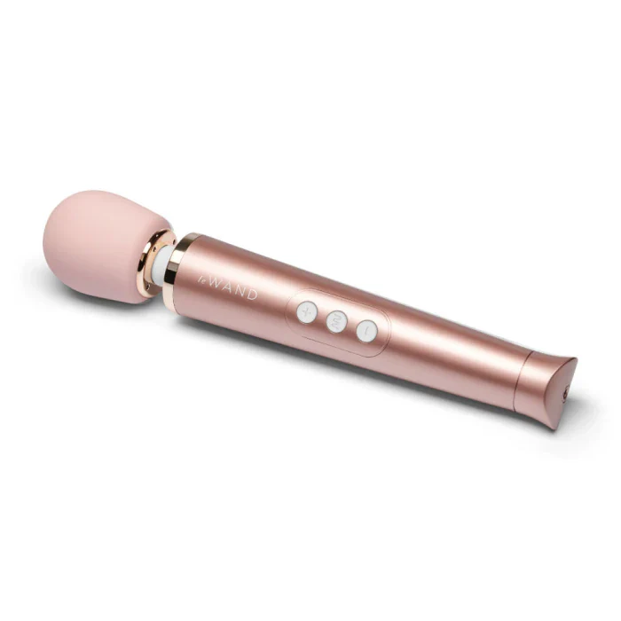 Le Wand Petite Rechargeable Massager in Rose Gold - Image 3