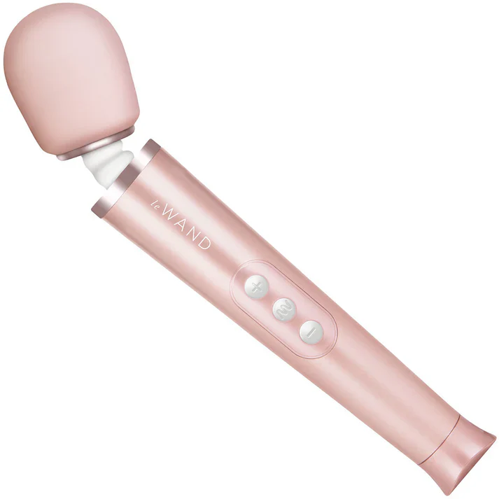 Le Wand Petite Rechargeable Massager in Rose Gold - Image 8