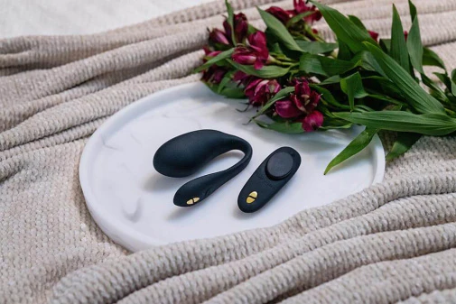 We-Vibe Play Your Way Limited Edition Collection Box Set in Black - Image 5