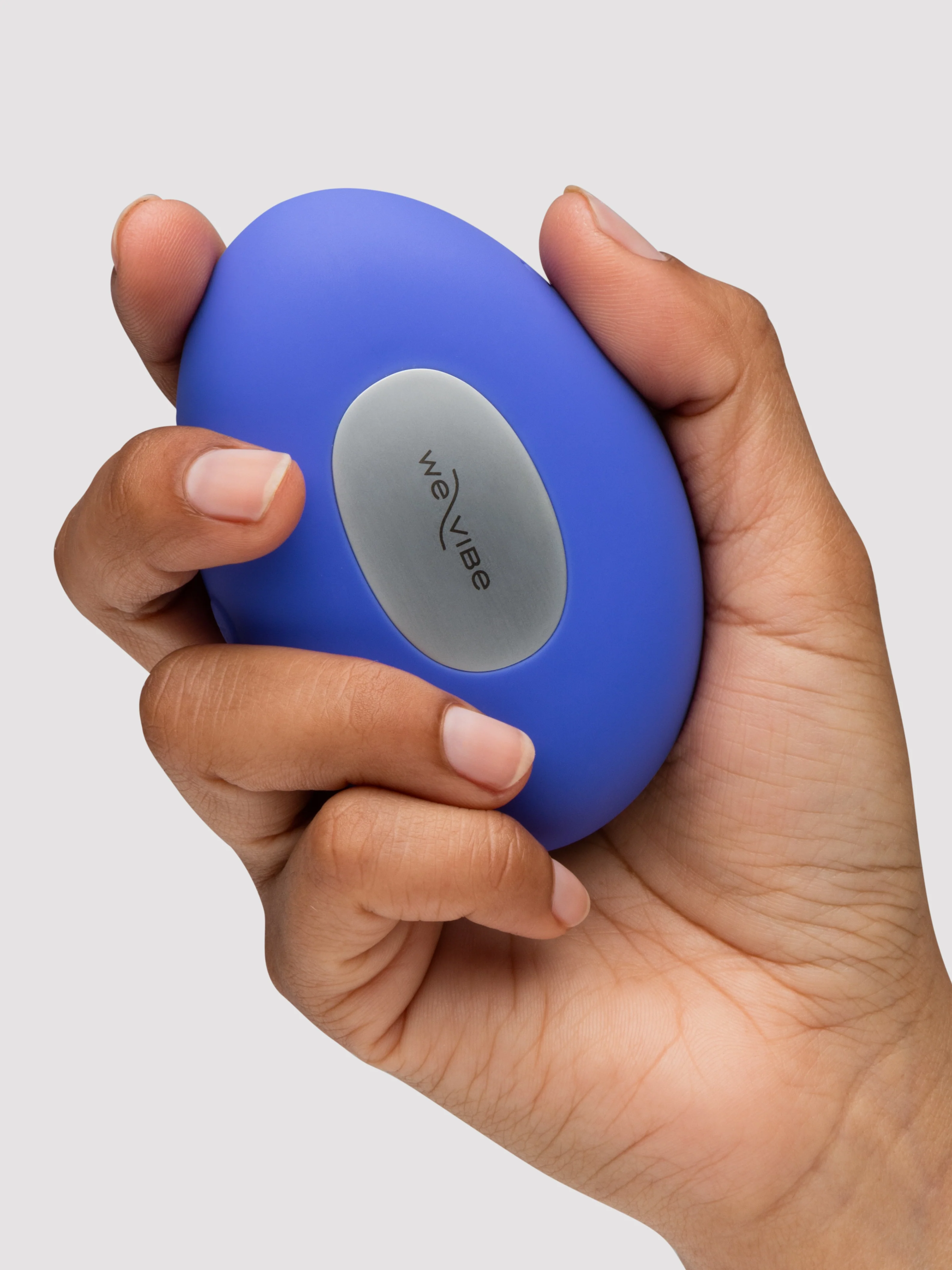 We-Vibe Temp Heating and Cooling Lay-on Vibrator in Lavender Blue - Image 10