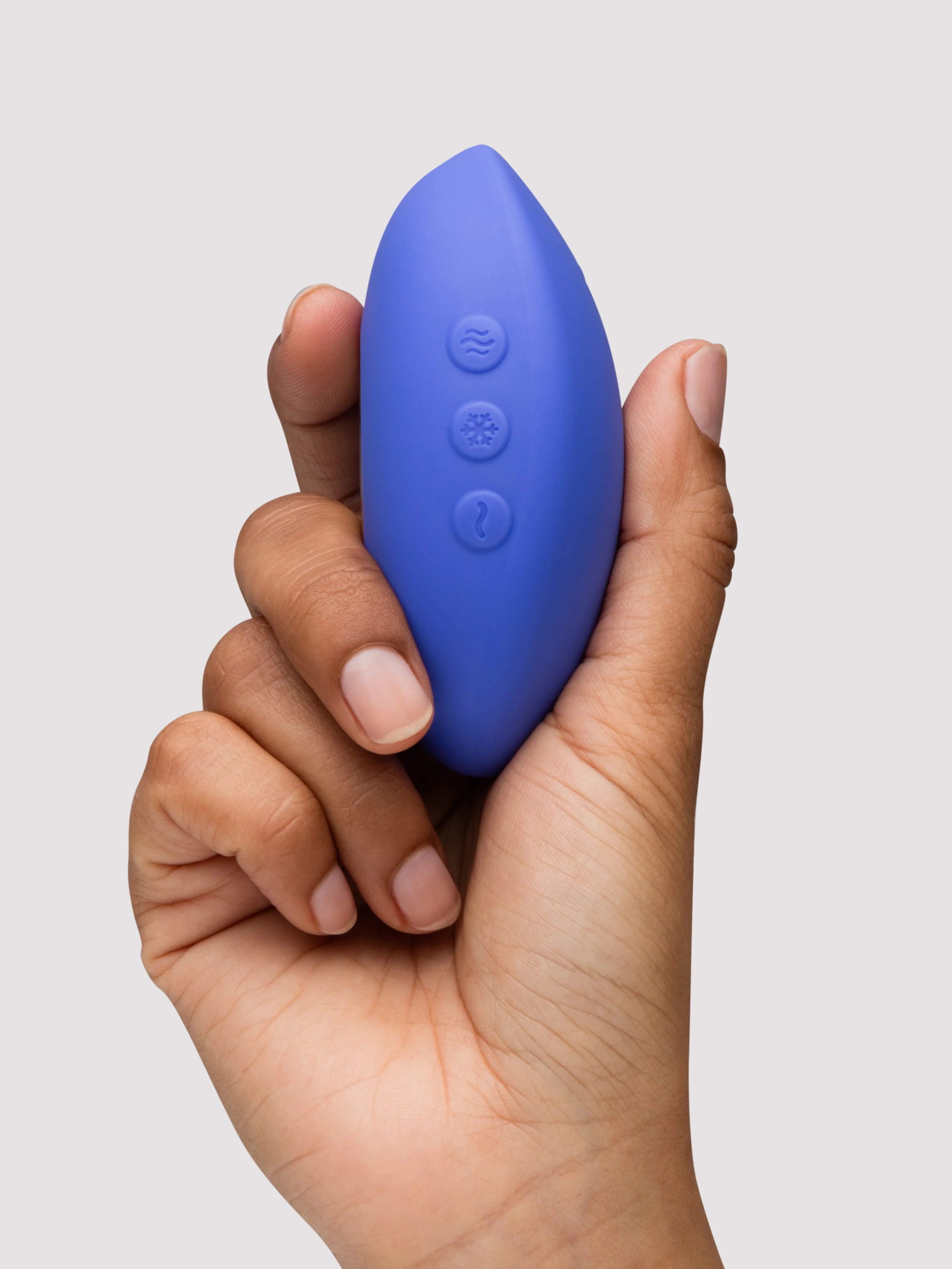 We-Vibe Temp Heating and Cooling Lay-on Vibrator in Lavender Blue - Image 12